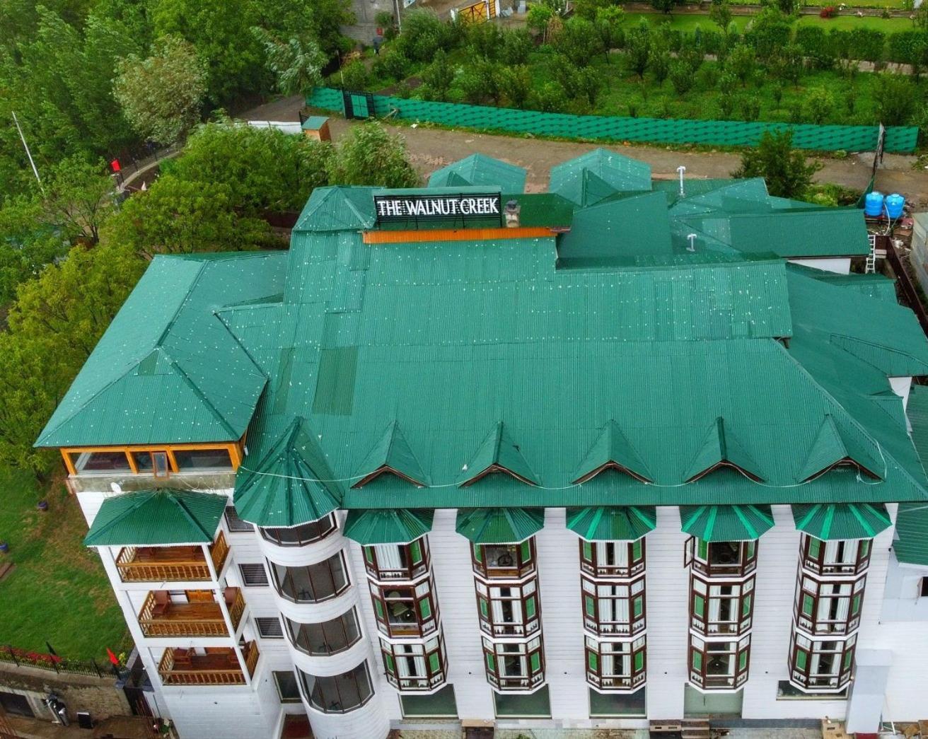 Hotel The Walnut Creek Pahalgām Extérieur photo