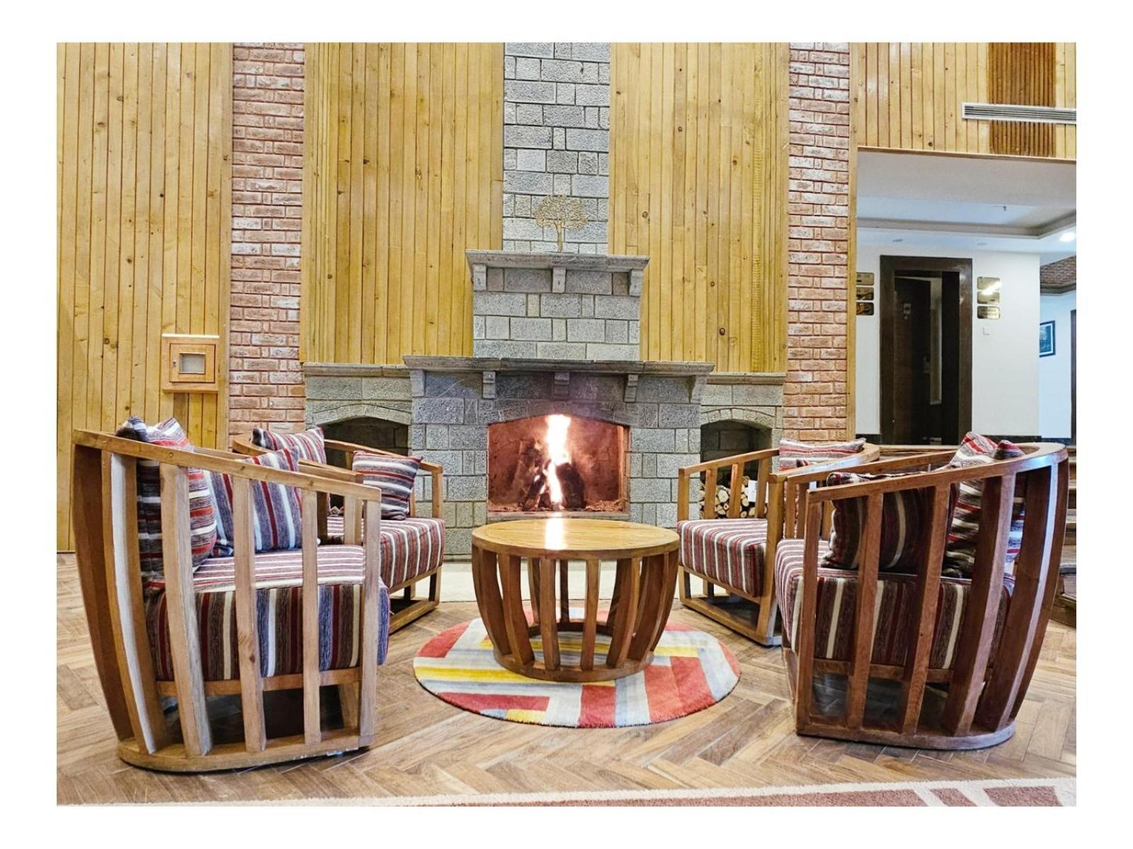 Hotel The Walnut Creek Pahalgām Extérieur photo